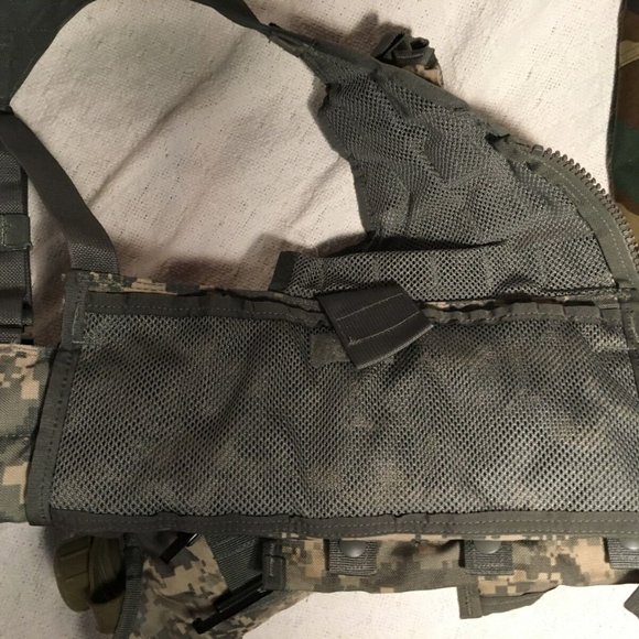 MOLLE II ACU FLC TACTICAL FIGHTING LOAD CARRIER VEST CHEST RIG & POUCHES JJ 951 - Picture 9 of 13
